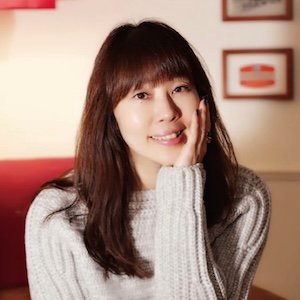 Assistant Mangener of Program Acquisition & Licensing-Vivi Yu